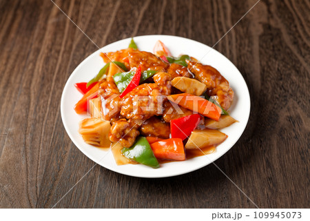 黒酢酢豚 109945073