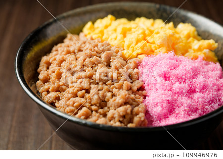 三色丼 三色丼 109946976