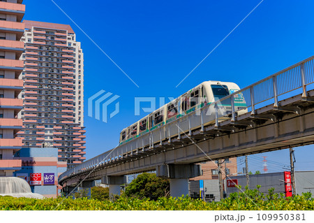 千葉県 佐倉市 ユーカリが丘を走るモノレール 千葉県 佐倉市 ユーカリが丘を走るモノレール 109950381