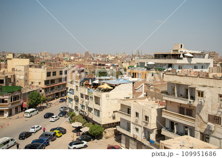 エジプトギザのピラミッド周辺で見られる街並みの風景 109951686