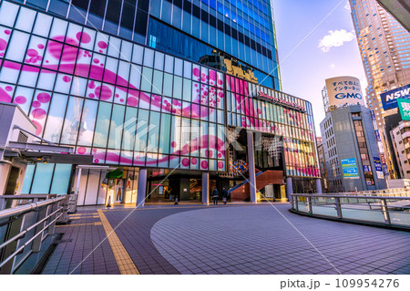 日本の東京都市景観 誕生したShibuya Sakura Stage(桜丘口再開発)。渋谷新時代へ 日本の東京都市景観 誕生したShibuya Sakura Stage(桜丘口再開発)。渋谷新時代へ 109954276
