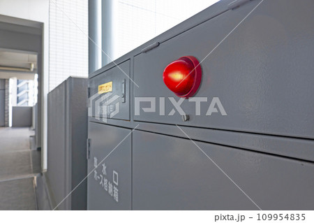 マンションの連結送水管・放水口 マンションの連結送水管・放水口 109954835