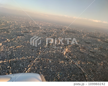 飛行機から見た東京 飛行機から見た東京 109960242