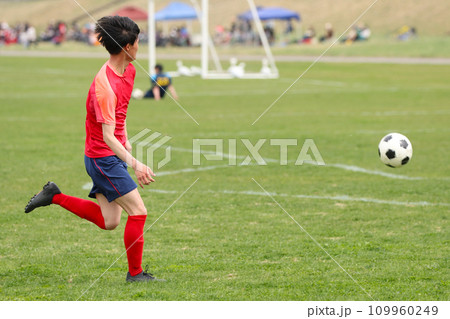 サッカー フットボール サッカー フットボール 109960249