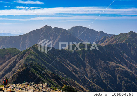 長野県中央アルプス縦走登山千畳敷から空木岳 空木岳と南駒ヶ岳 長野県中央アルプス縦走登山千畳敷から空木岳 空木岳と南駒ヶ岳 109964269