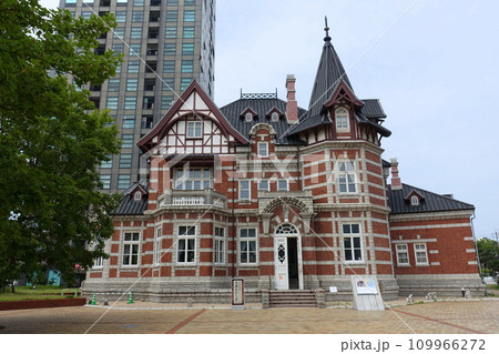 門司港レトロ　北九州市大連友好記念館 109966272