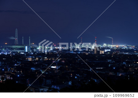 【工場夜景】三重県四日市の工場夜景　 109969652