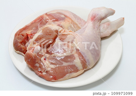 国産若鳥骨付きもも肉(ローストチキン用) 国産若鳥骨付きもも肉(ローストチキン用) 109971099