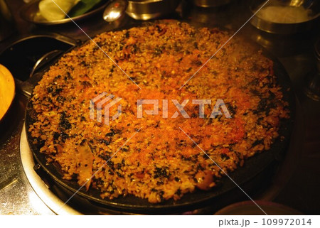 韓国料理・チュクミ (イイダコ鍋)後のとびっこチャーハン 韓国料理・チュクミ (イイダコ鍋)後のとびっこチャーハン 109972014