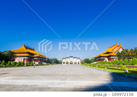台北 中正紀念堂 自由広場牌樓と国家両庁院 台北 中正紀念堂 自由広場牌樓と国家両庁院 109972156