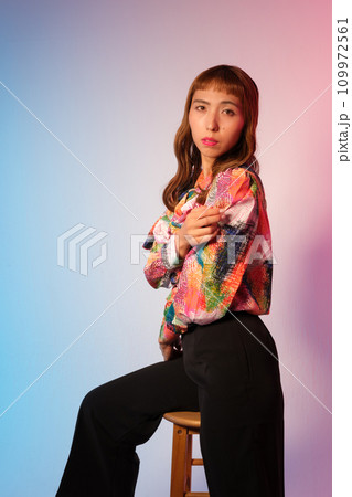 クールな女性のビューティーポートレート クールな女性のビューティーポートレート 109972561