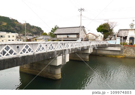 松崎町の町並み(伊豆半島)中瀬邸 松崎町の町並み(伊豆半島)中瀬邸 109974803