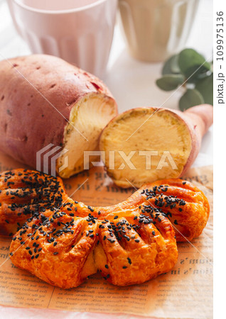 さつまいもデニッシュ 109975136