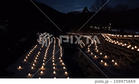 湯西川温泉　かまくら祭 109975669