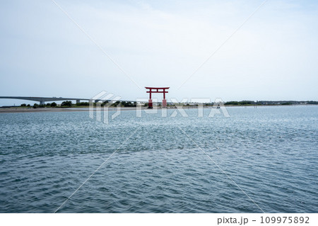 弁天島の鳥居 弁天島の鳥居 109975892