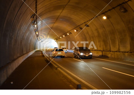 海岸道路のシェルター 109982556