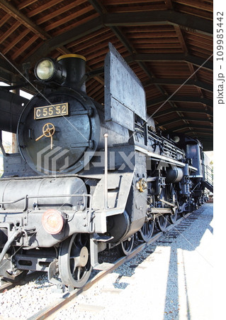 迫力満点の蒸気機関車 109985442