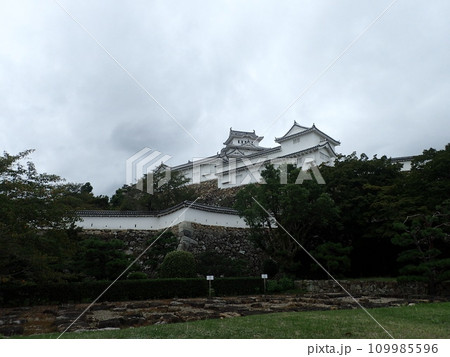 兵庫県姫路市にあり現存12天守の一つで黒田重隆、黒田職隆、黒田孝高(官兵衛、如水)が城代だった姫路城 兵庫県姫路市にあり現存12天守の一つで黒田重隆、黒田職隆、黒田孝高(官兵衛、如水)が城代だった姫路城 109985596