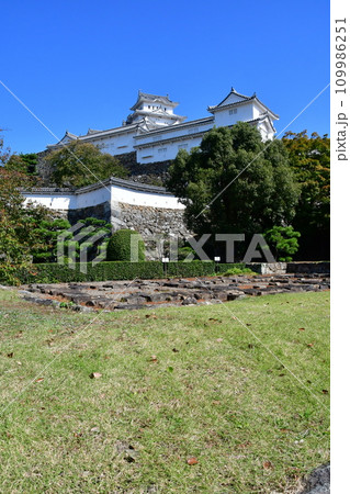 姫路城091 天守、上山里曲輪 姫路城091 天守、上山里曲輪 109986251