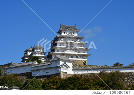 姫路城111 大天守、小天守、上山里曲輪 109986567