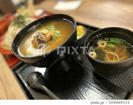 京都旅行で食べた京都風あんかけ湯葉丼とそば 109989135