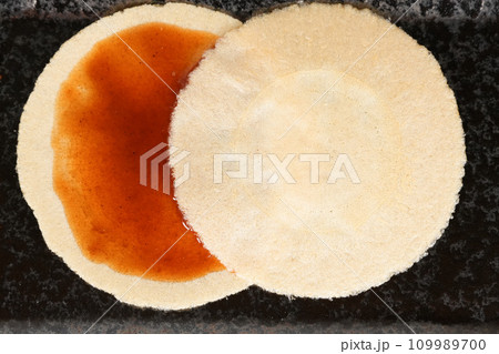 ソースせんべい 109989700