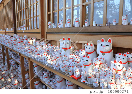 豪徳寺（ごうとくじ）　招福猫児（まねぎねこ） 109990271