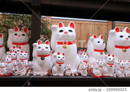 豪徳寺（ごうとくじ）　招福猫児（まねぎねこ）　 109990325