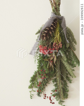クリスマス　スワッグ　ハンドメイド 109992611