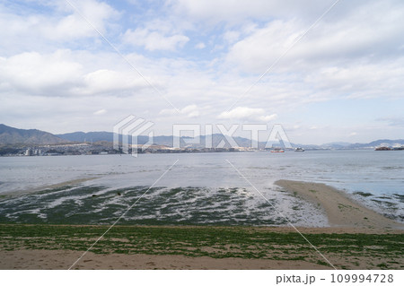 厳島神社付近の浜（宮島） 109994728