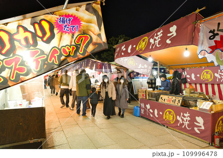【大阪府】1月・お正月に家族で参拝する《夜景》 【大阪府】1月・お正月に家族で参拝する《夜景》 109996478