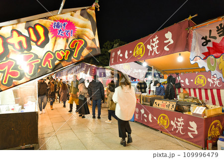 【大阪府】1月・お正月に家族で参拝する《夜景》 109996479