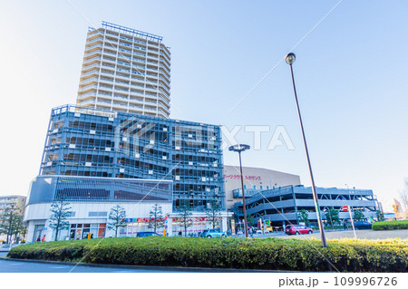 西国分寺駅南口 駅前ロータリー マンションと立体駐車場 西国分寺駅南口 駅前ロータリー マンションと立体駐車場 109996726