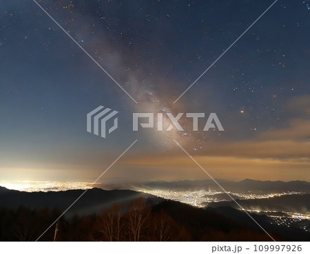 星空と雲海夜景 109997926