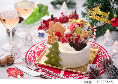 クリスマスケーキ 109998451