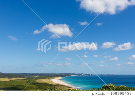 前之浜・竹崎展望台・カセ島・小島・海・空・波 前之浜・竹崎展望台・カセ島・小島・海・空・波 109999455