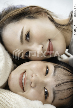 仲良し姉妹 仲良し姉妹 110002139