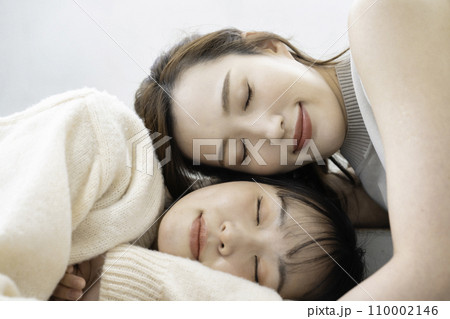 仲良し姉妹 仲良し姉妹 110002146