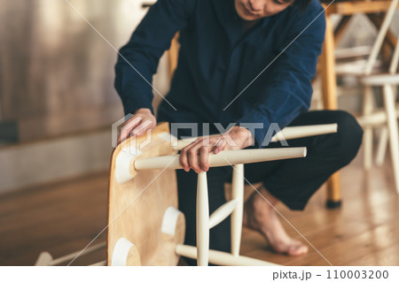 クールな男性のポートレート クールな男性のポートレート 110003200