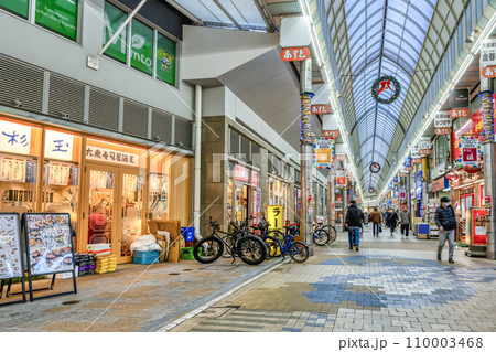 大田区蒲田の都市風景　蒲田駅　京浜蒲田商店街あすと 110003468