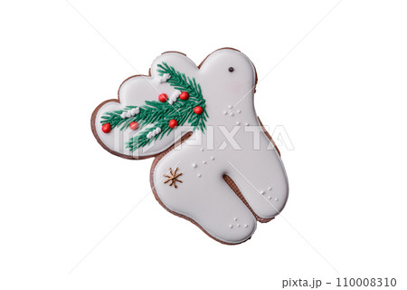 Fresh delicious baked christmas or new year gingerbread cookies 110008310