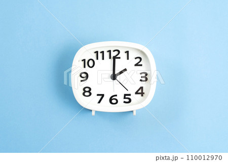 時計　時間　2時　14時　2：00　14：00 110012970