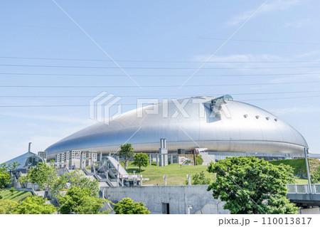 北海道札幌市　様々なイベントか行われる晴天の札幌ドーム 110013817