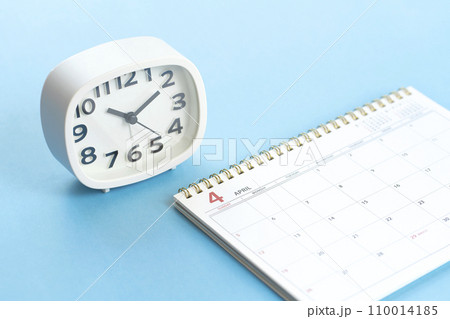 カレンダーと時計　4月 110014185