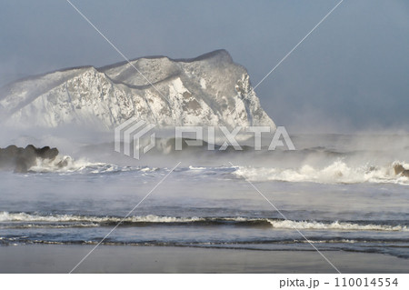 けあらしの日本海と岬2 けあらしの日本海と岬2 110014554