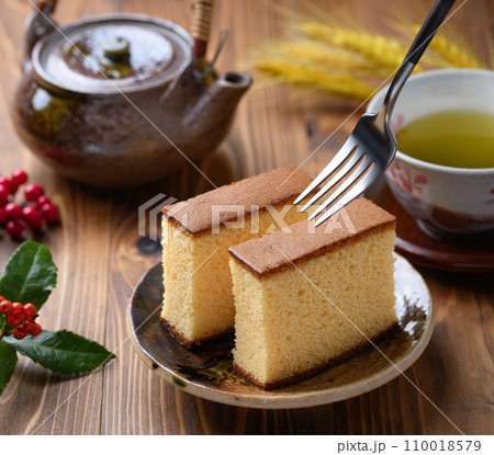 平飼い卵を100%使用した濃厚カステラ 平飼い卵を100%使用した濃厚カステラ 110018579