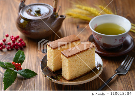 平飼い卵を100%使用した濃厚カステラ 平飼い卵を100%使用した濃厚カステラ 110018584