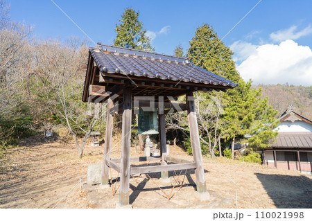 観音寺の桜鐘（みはらし連山） 110021998