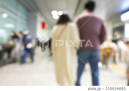 繁華街のボケ表現 110024083