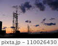 鉄塔のある風景 110026430